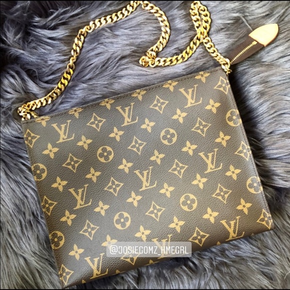 ♡LOUIS VUITTON Clutch 26♡ - Picture 8 of 13
